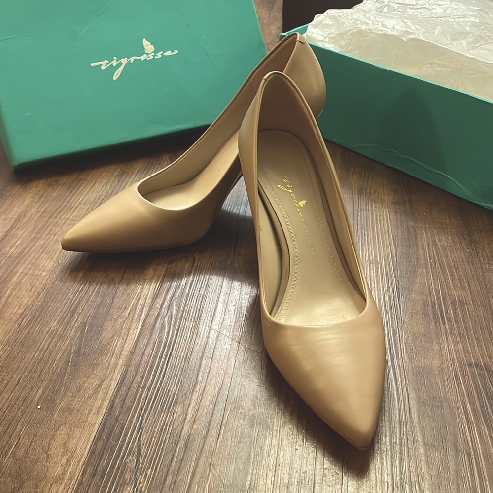 90% New! Tan Pointed-Toe Stiletto Genuine Leather Heels